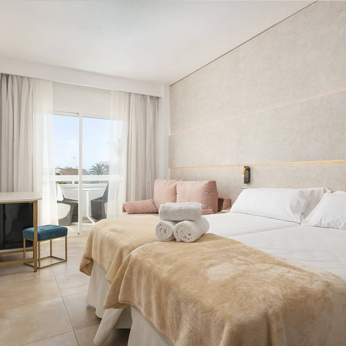 Habitación familiar con vista al mar