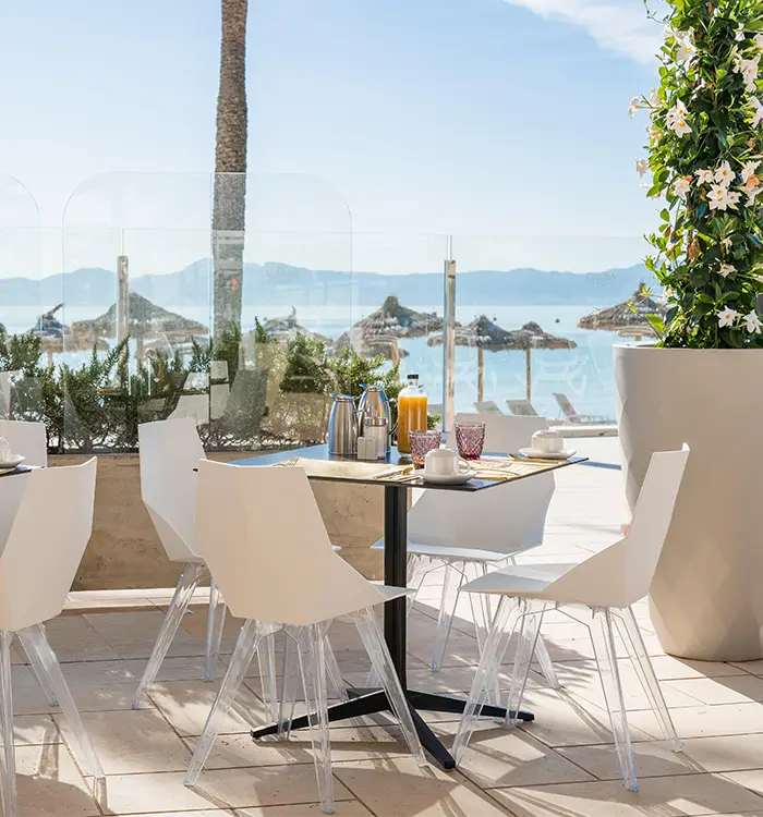 Restaurant terrace at hotel Condesa