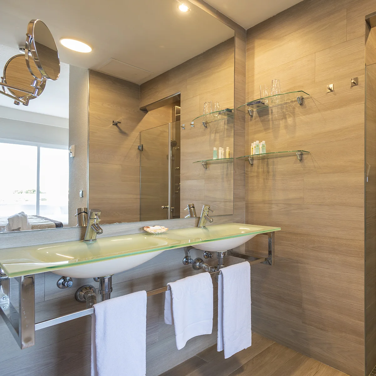 Bathroom of Suite with sea view hotel Condesa