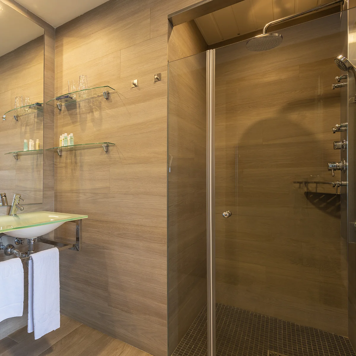 Suite amenities hotel Condesa