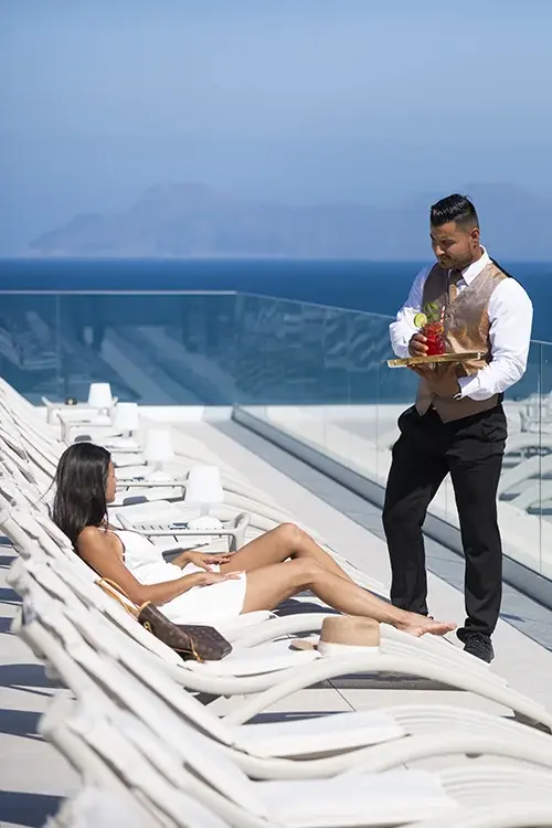 servicios sky bar del hotel condesa