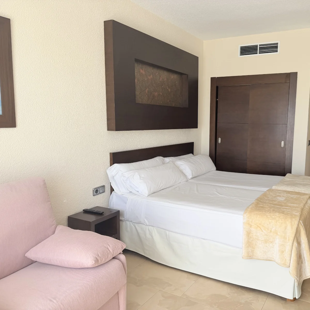 Sofa and terrace access